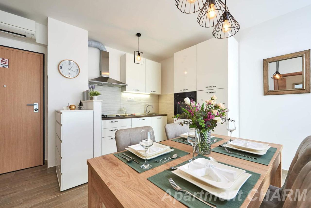 Luxury Apartment Charm With Pool Трогир Экстерьер фото