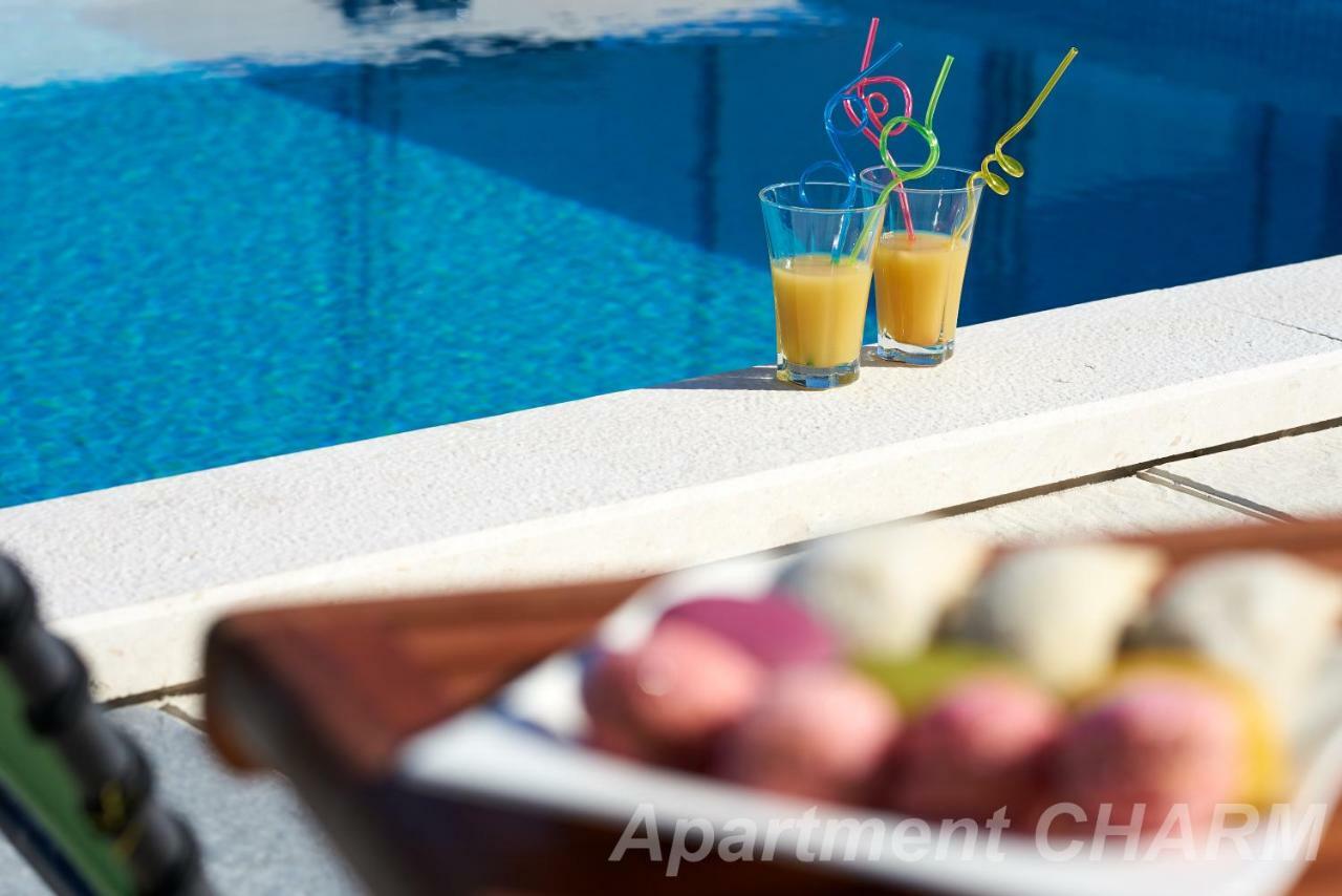 Luxury Apartment Charm With Pool Трогир Экстерьер фото